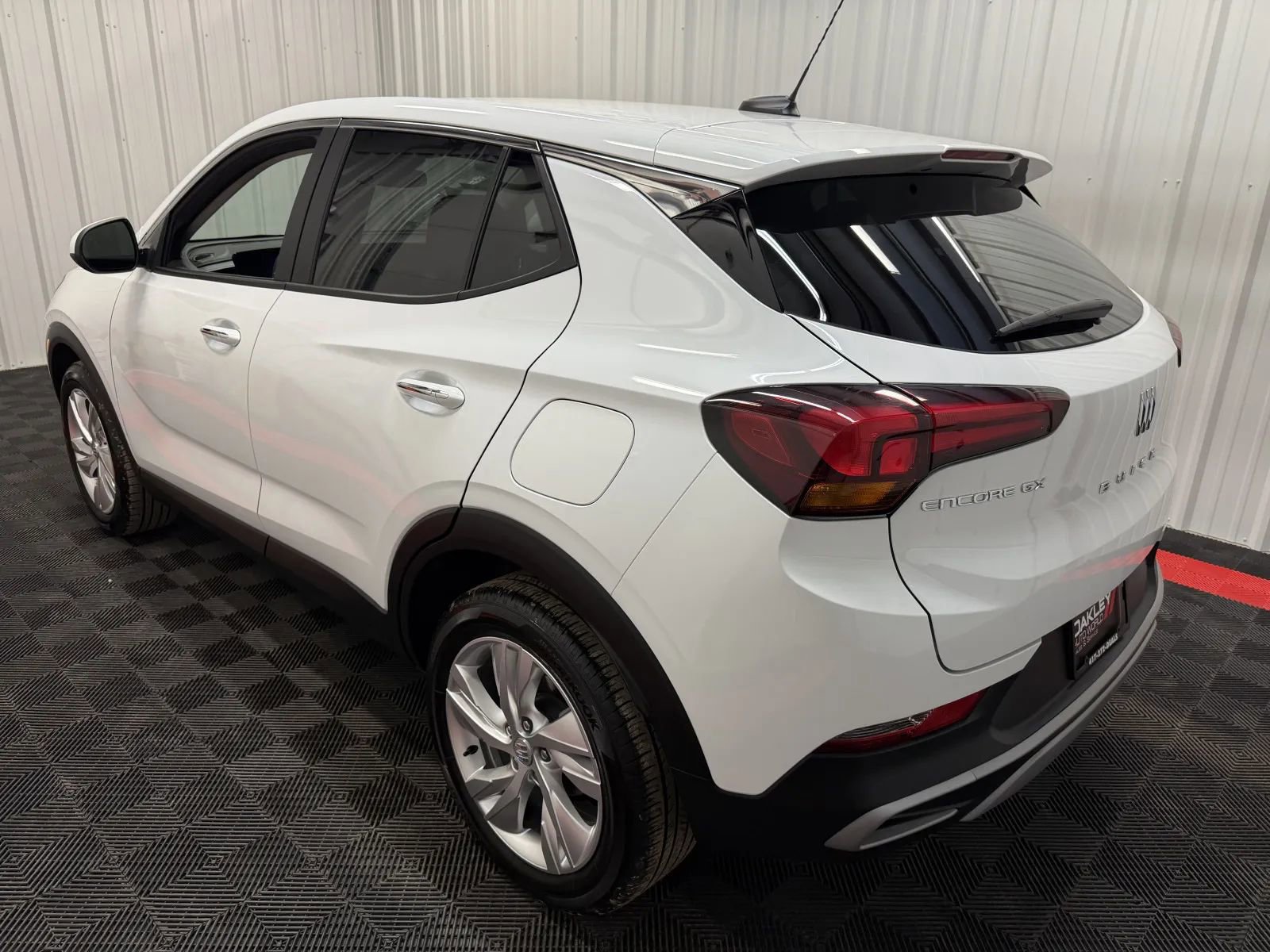 Used 2025 Buick Encore GX Preferred image 2