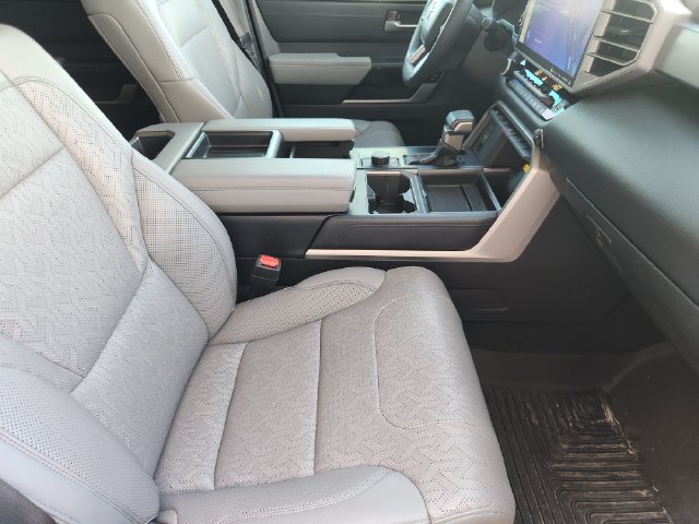 Used 2022 Toyota Tundra Limited RWD image 13
