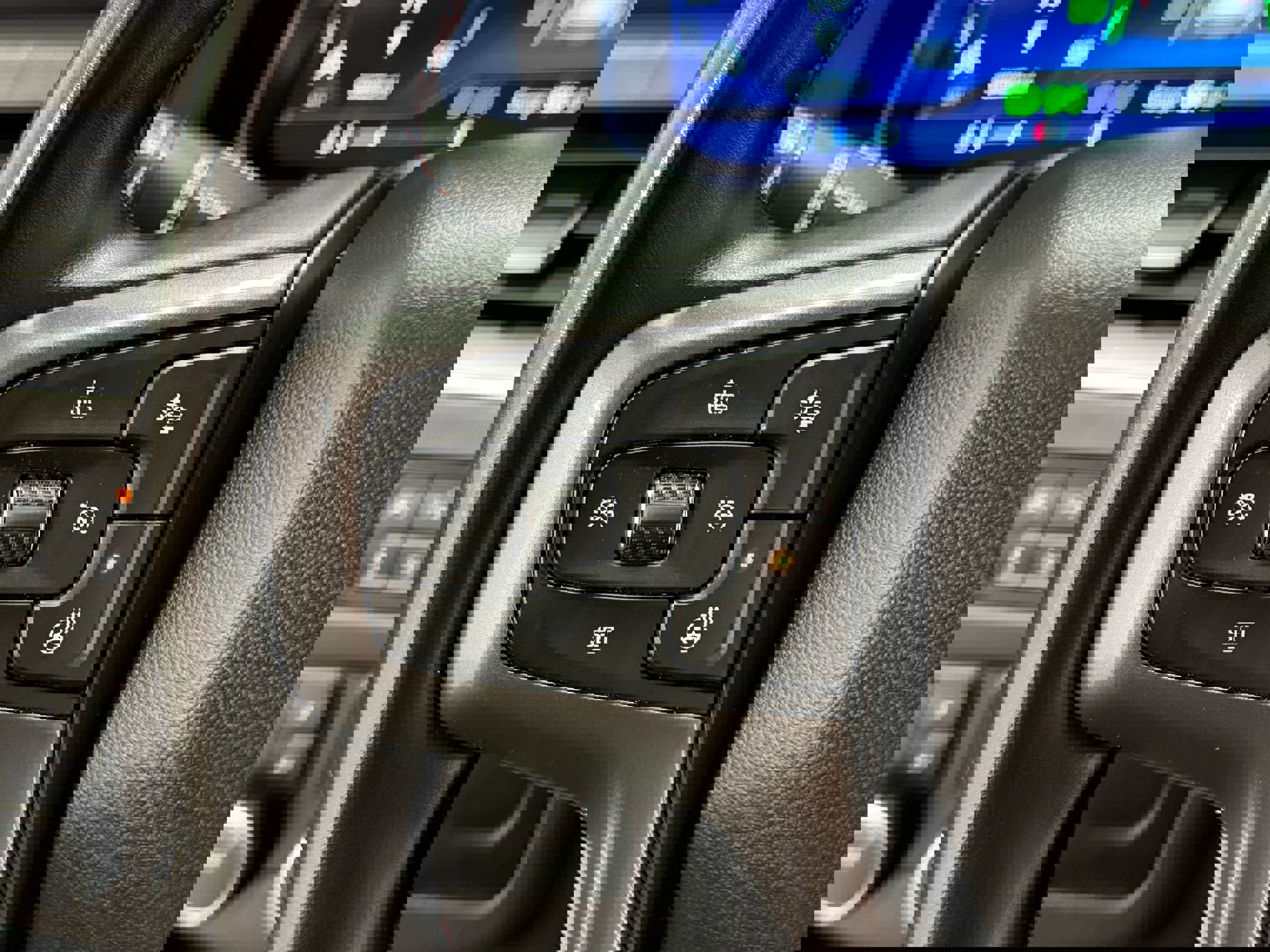 Used 2024 Chevrolet Suburban RST w/ Luxury Package image 21