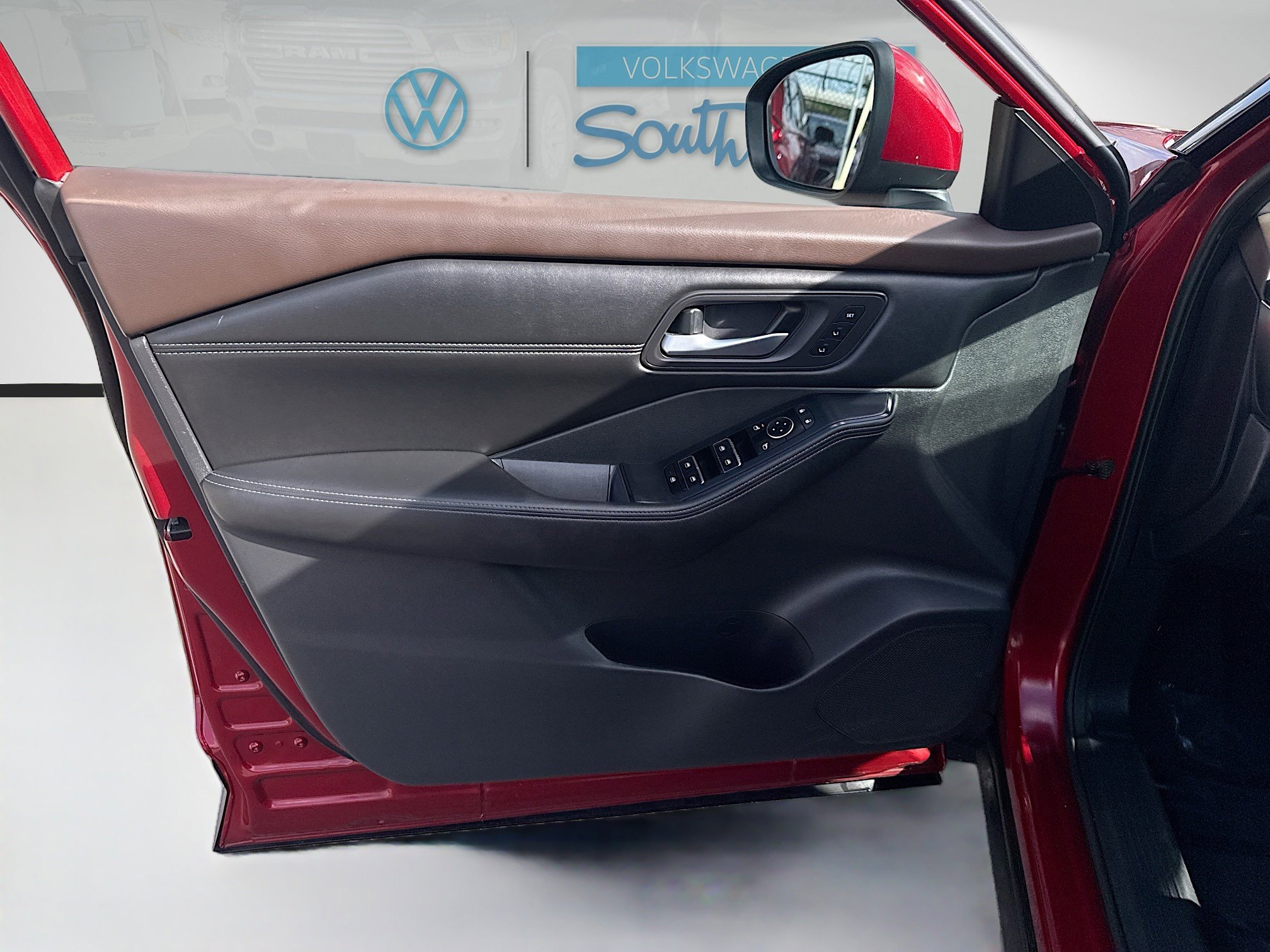 Used 2022 Nissan Rogue SL image 19