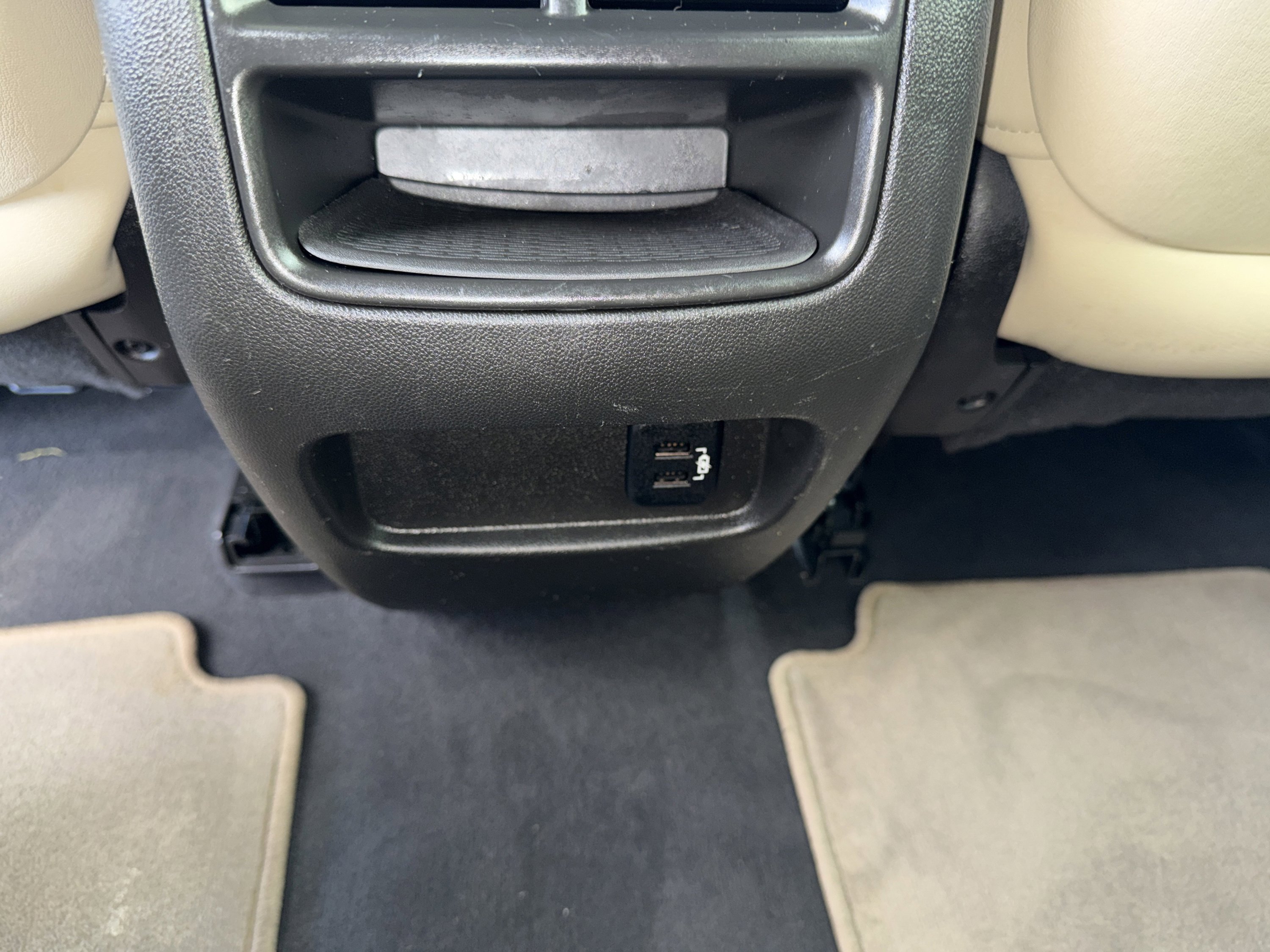 Used 2017 Cadillac XT5 Luxury w/ Driver Awareness Package image 15