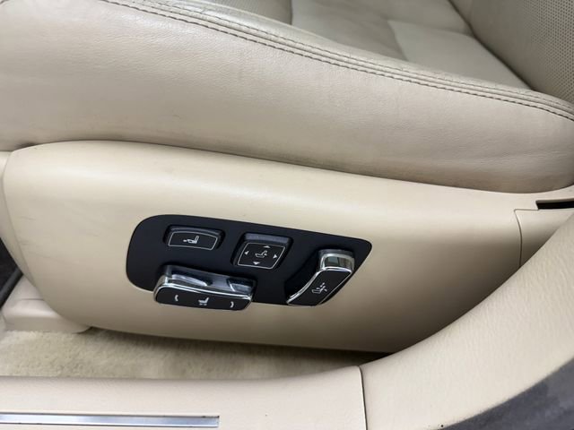 Used 2015 Lexus LS 460 AWD w/ Comfort Package image 28