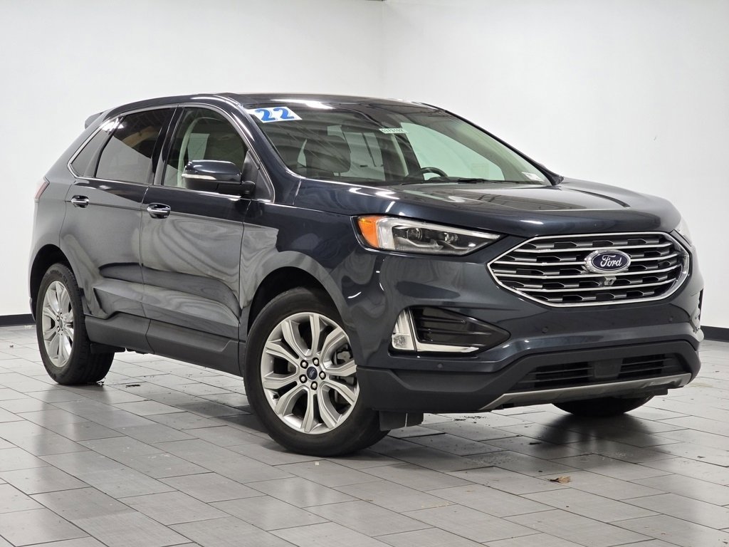 Used 2022 Ford Edge Titanium w/ Equipment Group 301A image 2