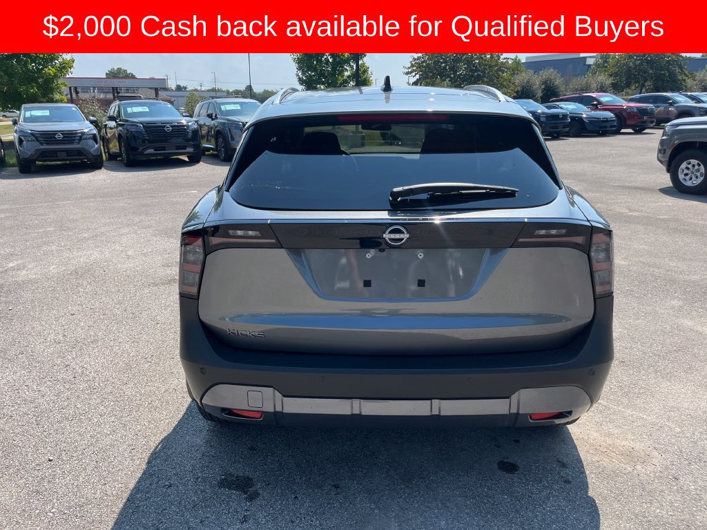 New 2027 Nissan Kicks SR w/ SR Premium Package FWD image 8