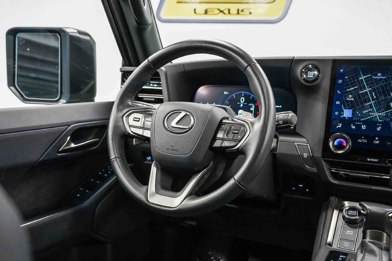 Used 2024 Lexus GX 550 w/ Accessory Package (Z1) AWD/4WD image 15