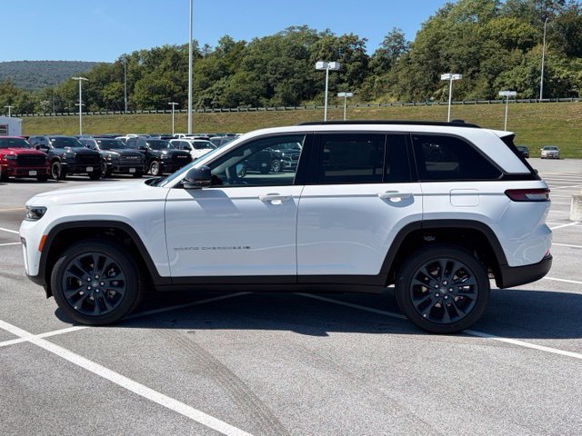 New 2026 Jeep Grand Cherokee Limited AWD/4WD image 3