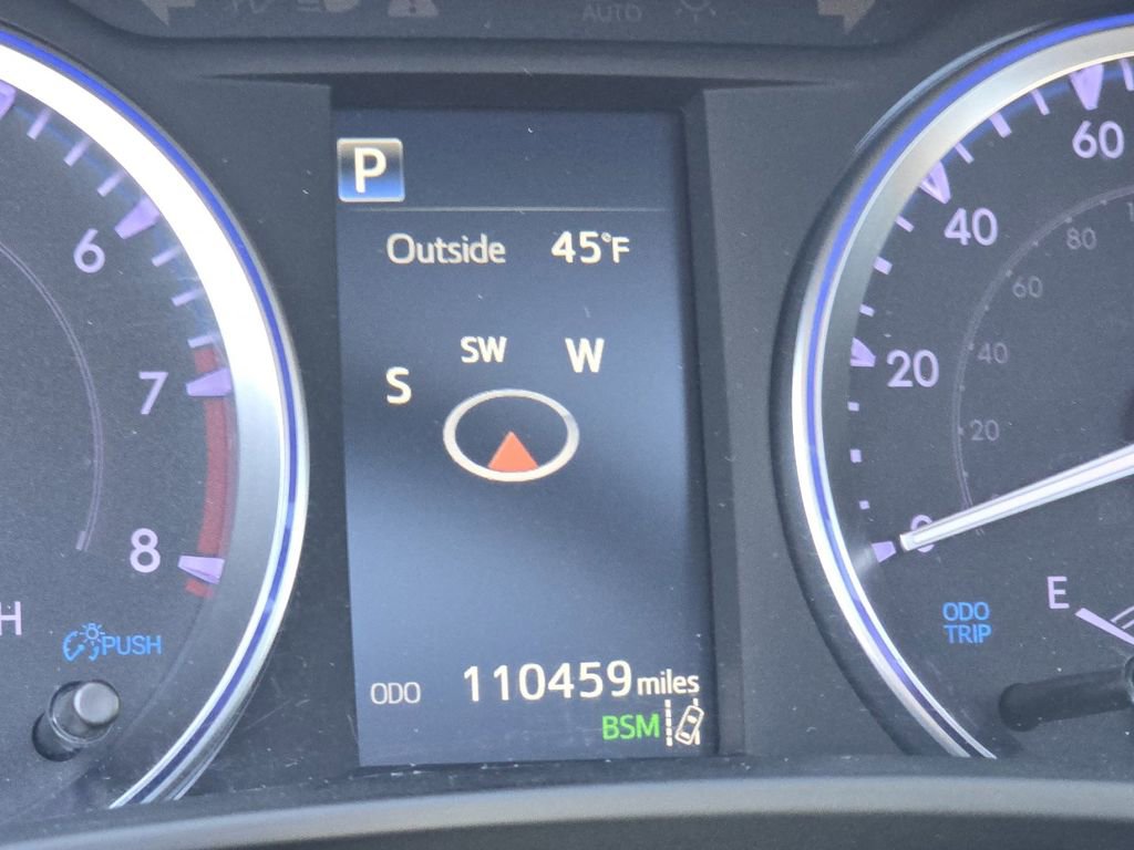 Used 2019 Toyota Highlander XLE AWD/4WD image 29