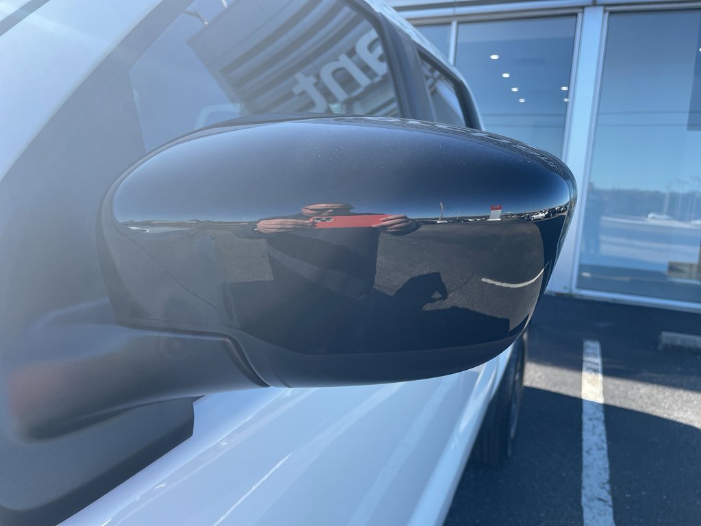 New 2026 Nissan Frontier SV image 6