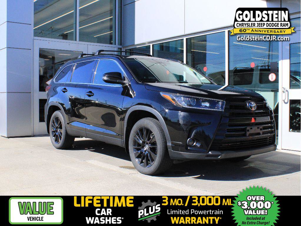 Used 2019 Toyota Highlander SE AWD/4WD image 1