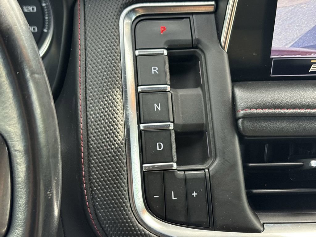 Used 2021 Chevrolet Tahoe RST AWD/4WD image 16