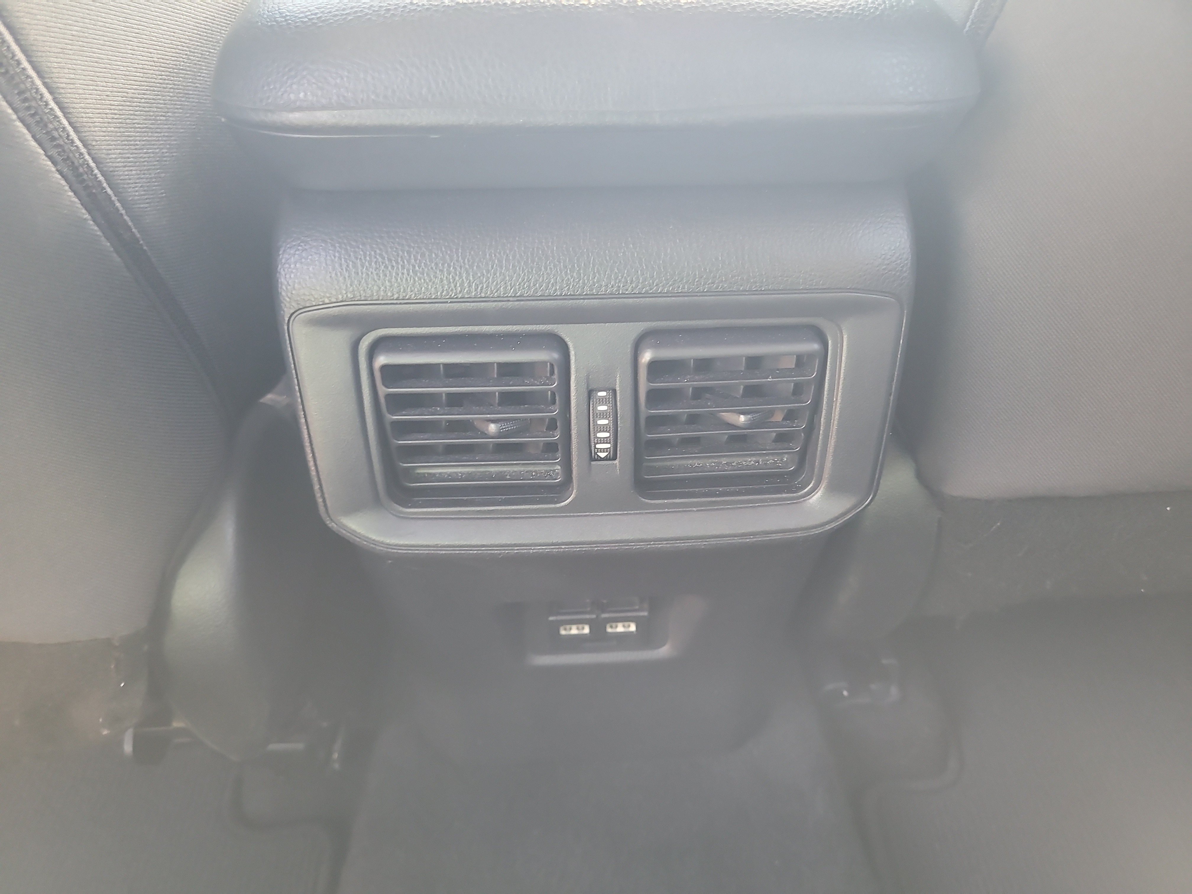 Used 2021 Toyota RAV4 XLE FWD image 16