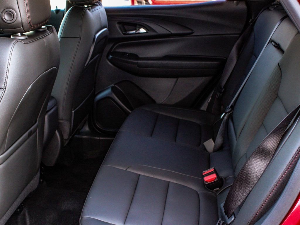 Used 2025 Chevrolet TrailBlazer RS w/ Convenience Package image 34