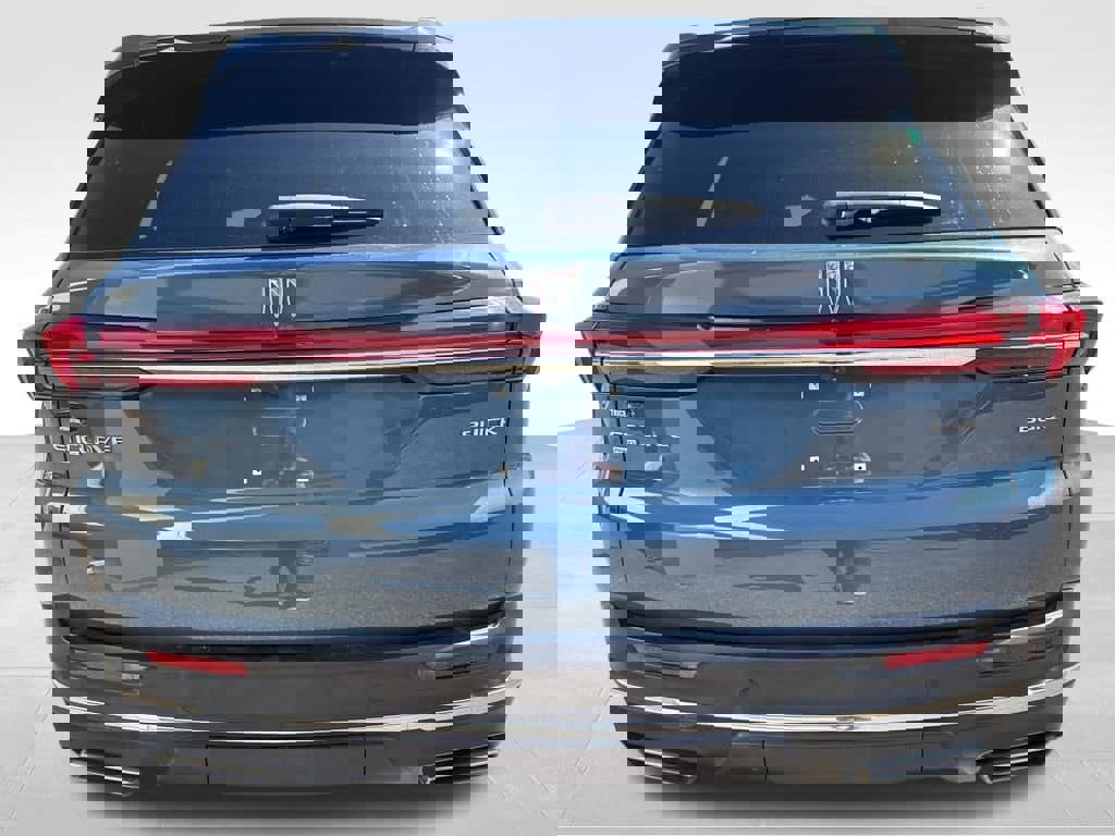 Used 2025 Buick Enclave Preferred AWD/4WD image 6