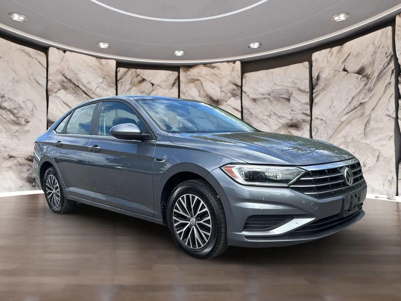 Used 2019 Volkswagen Jetta SEL image 3