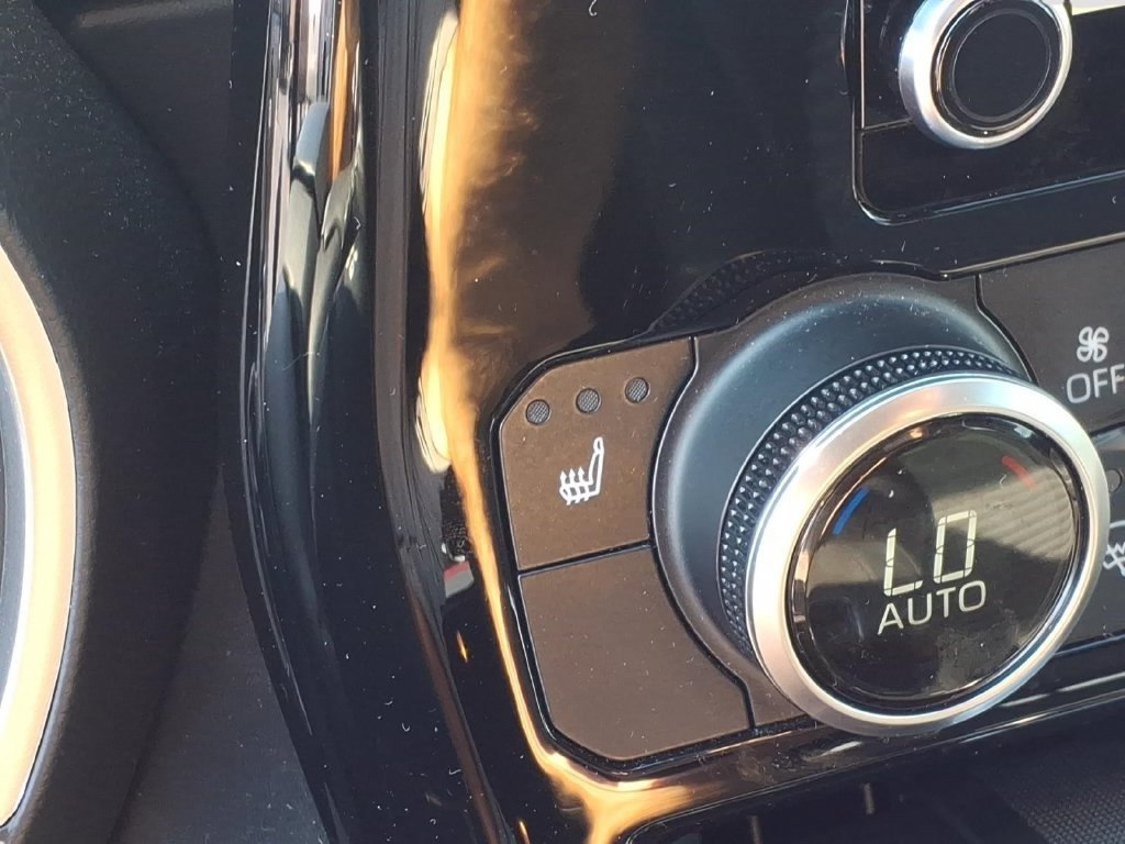 Used 2023 Toyota Highlander XSE AWD/4WD image 22