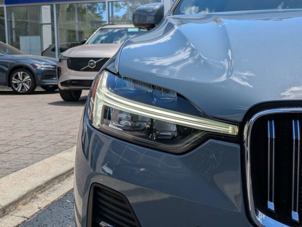 Used 2023 Volvo XC60 B5 Ultimate w/ Protection Package Premier AWD/4WD image 10