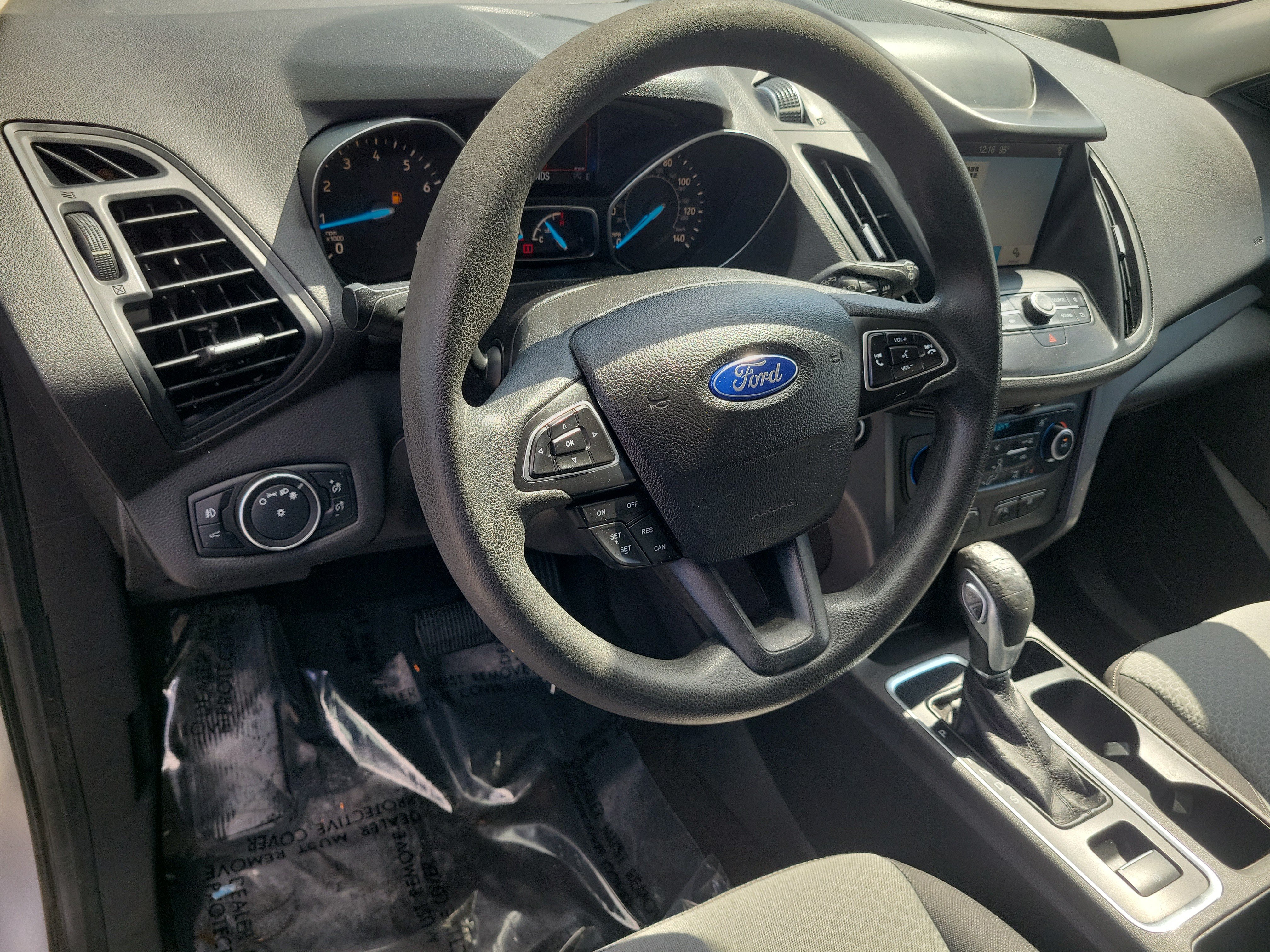 Used 2019 Ford Escape SE FWD image 14