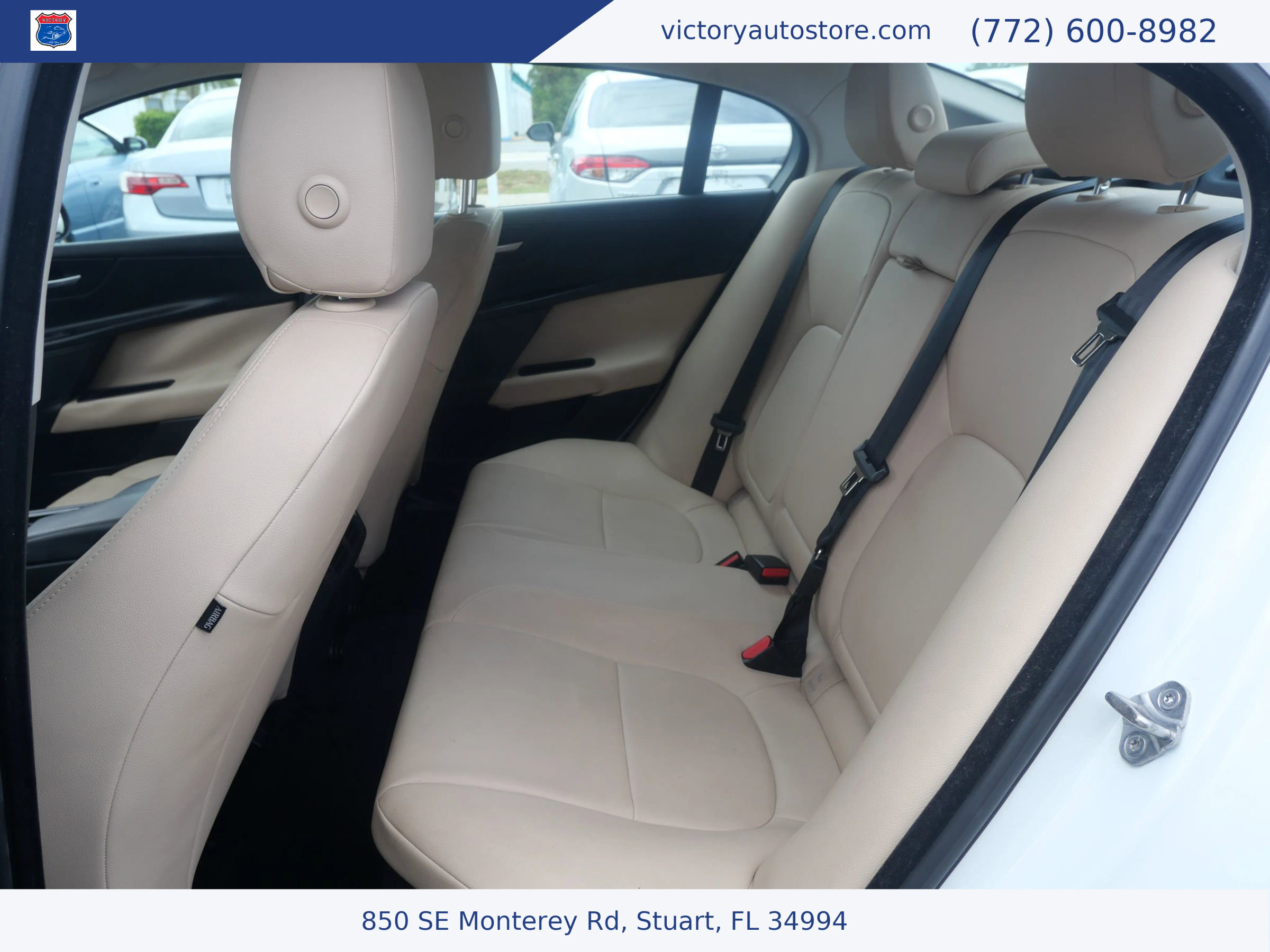 Used 2018 Jaguar XE image 35