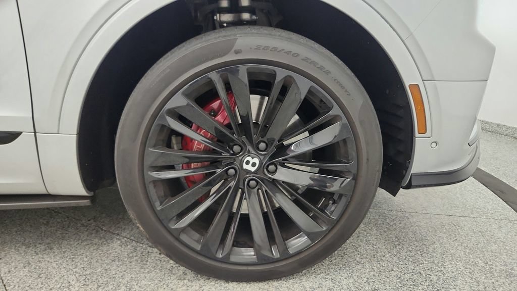 Used 2021 Bentley Bentayga Speed AWD/4WD image 52