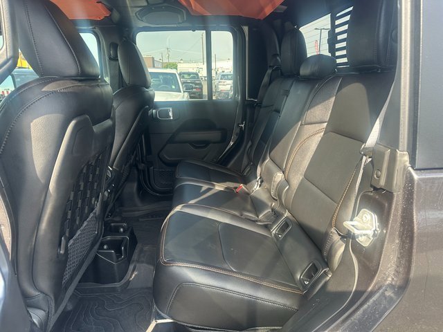 Used 2023 Jeep Gladiator Mojave w/ Cold Weather Group image 16