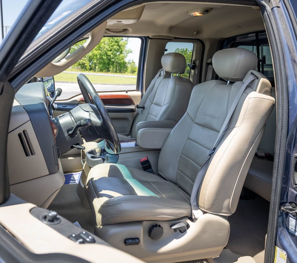 Used 2007 Ford F250 Lariat RWD image 17