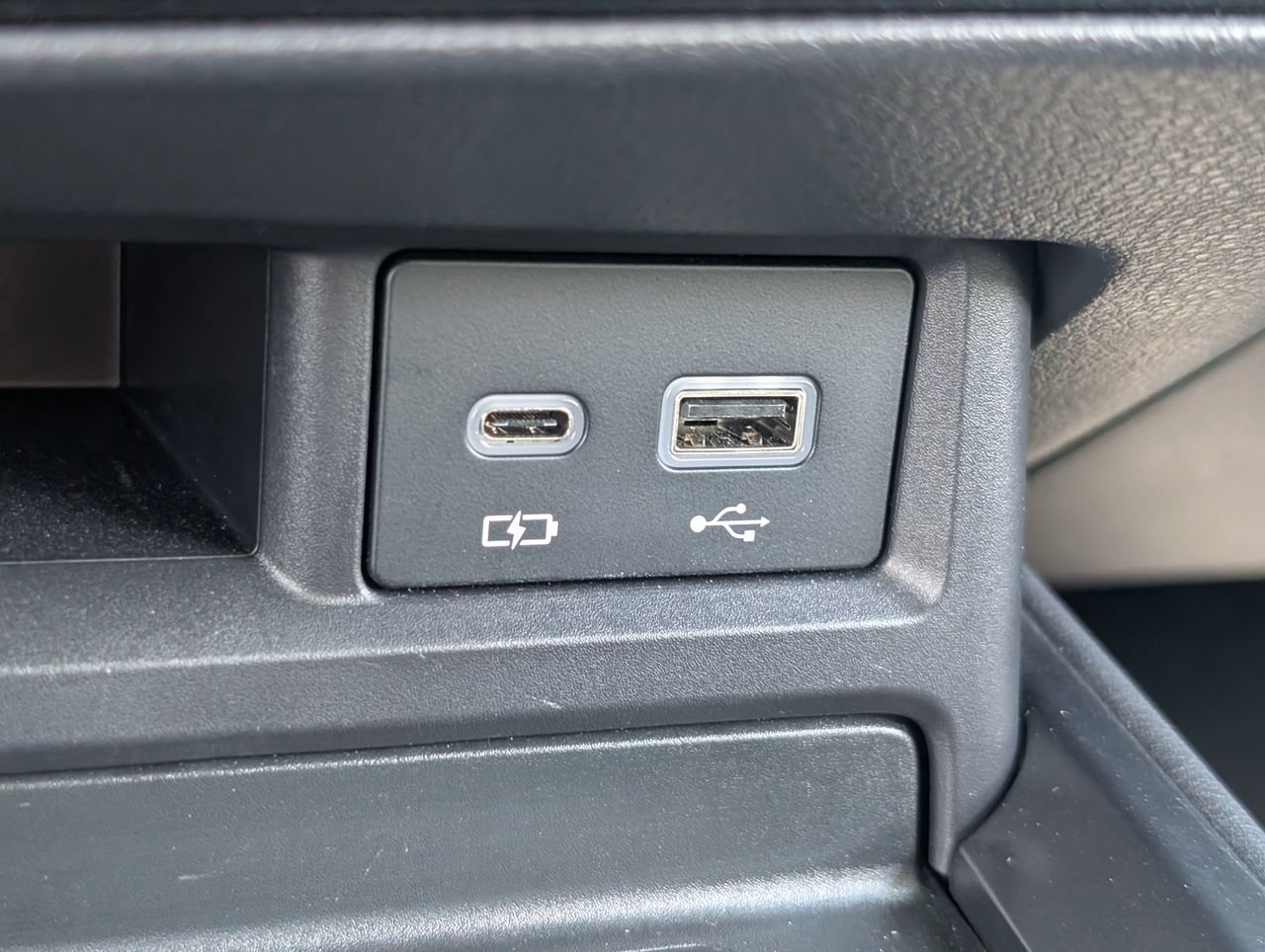 Used 2025 Lexus NX 250 FWD w/ Accessory Package (2T) image 18