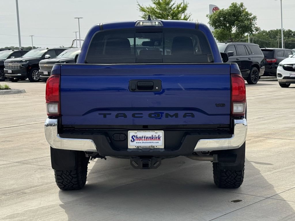 Used 2023 Toyota Tacoma SR5 RWD image 5