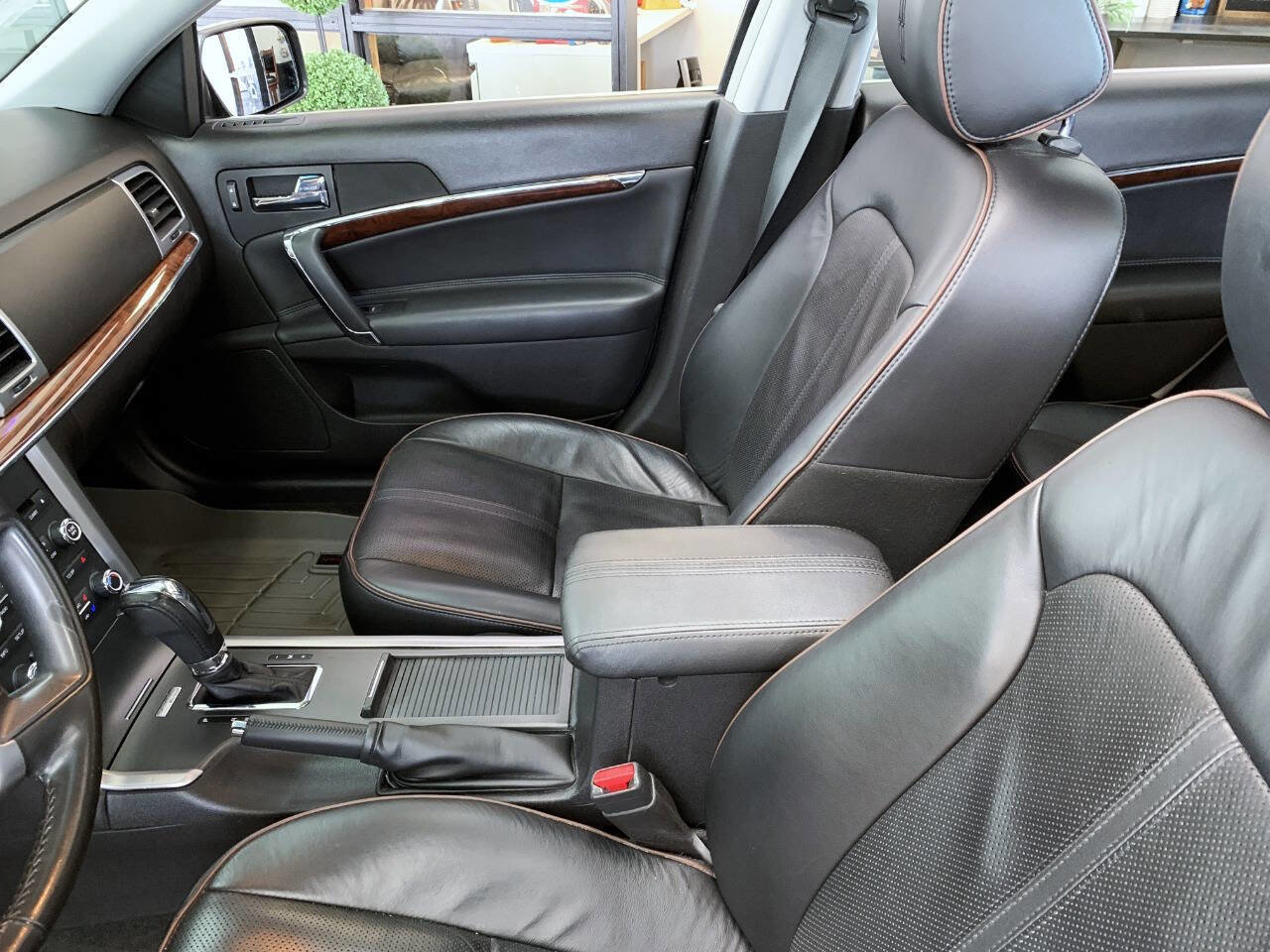 Used 2011 Lincoln MKZ w/ 102A Rapid Spec Order Code FWD image 8