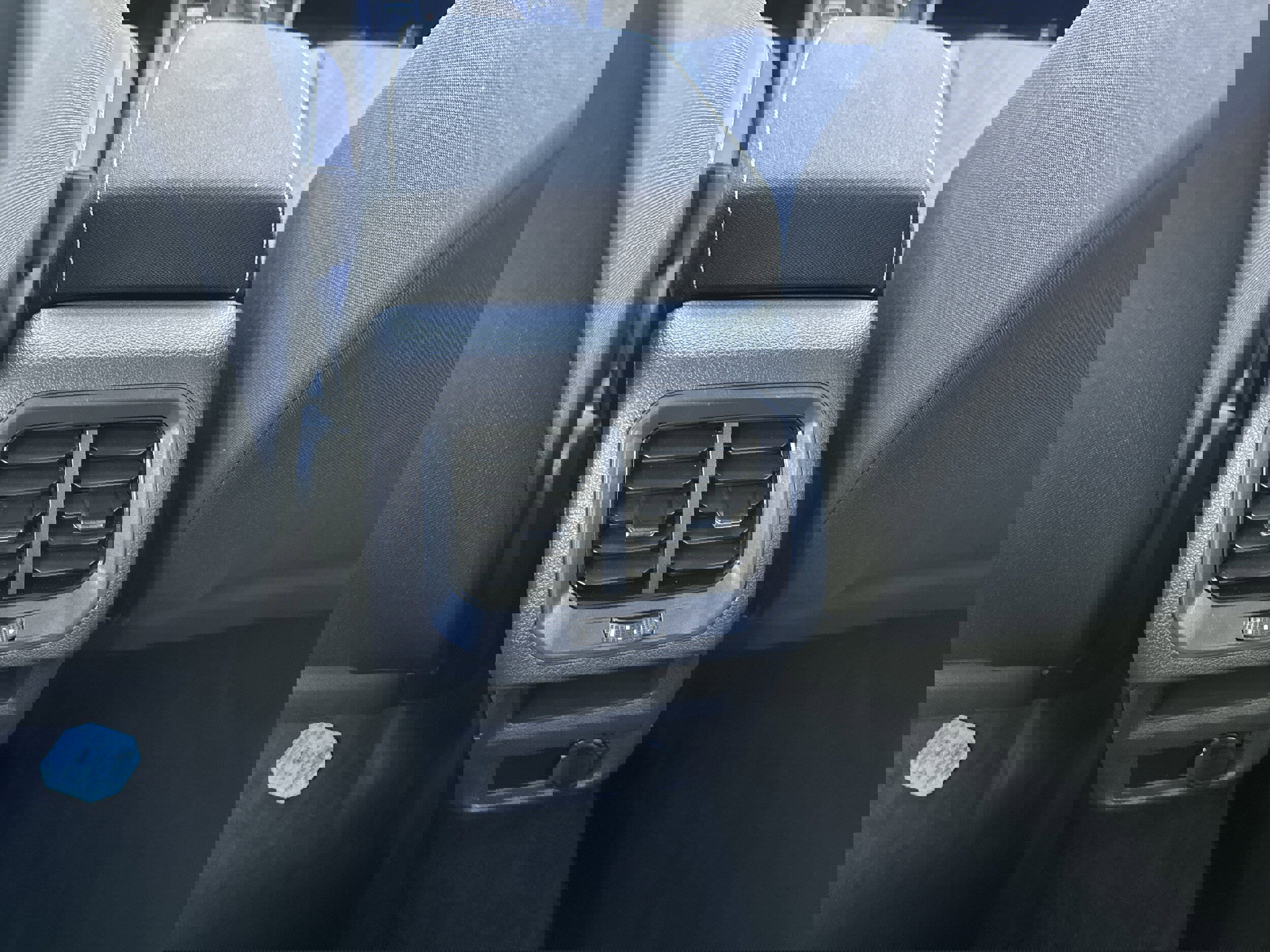 Used 2021 Volkswagen Tiguan S FWD image 14