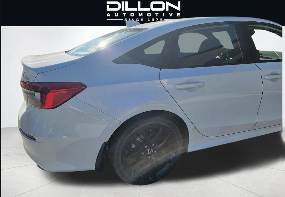 Used 2022 Honda Civic Sport image 8