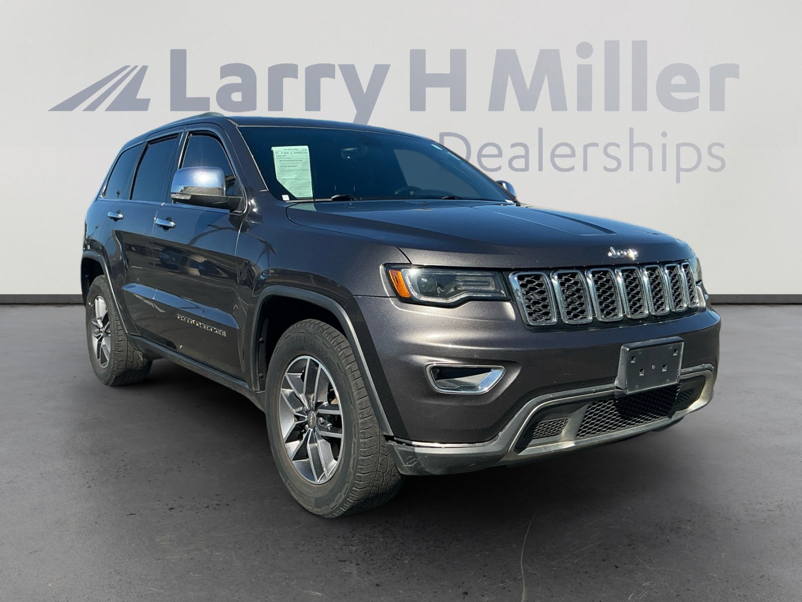 Used 2018 Jeep Grand Cherokee Limited w/ Luxury Group II image 7