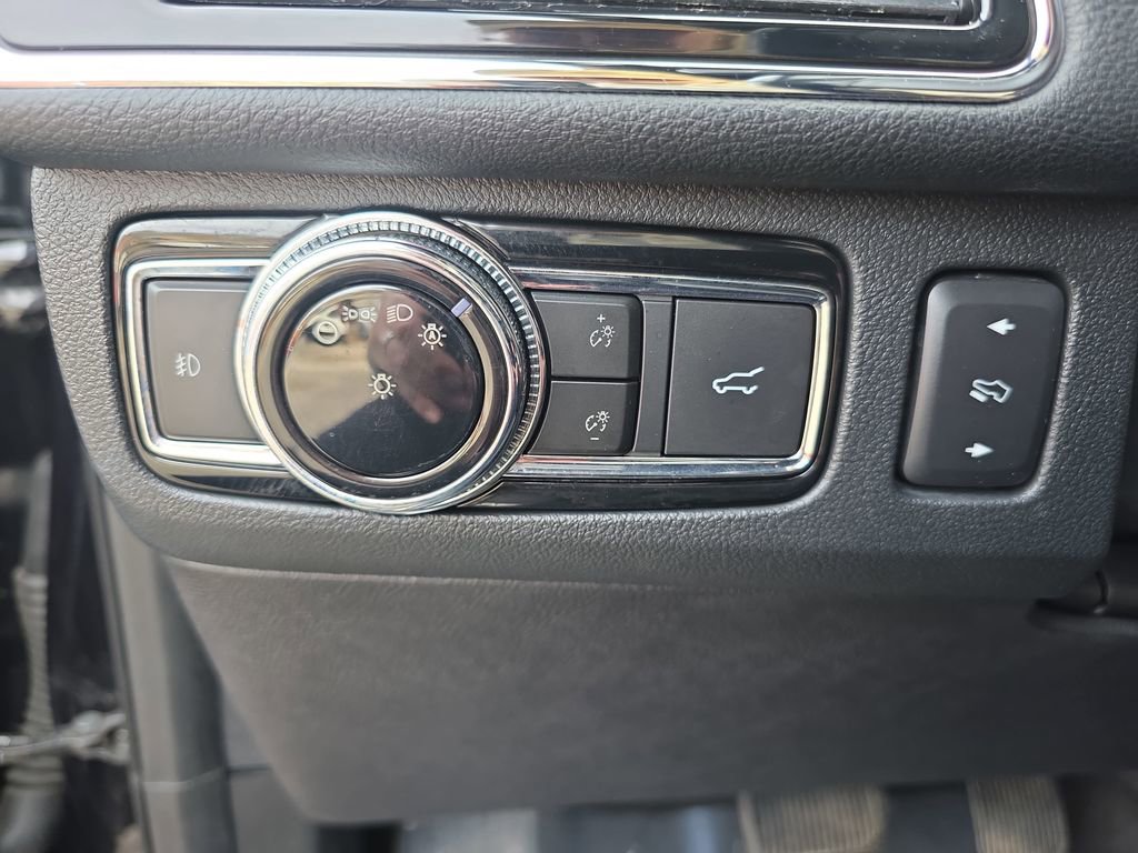 Used 2019 Lincoln Navigator L Reserve AWD/4WD image 30