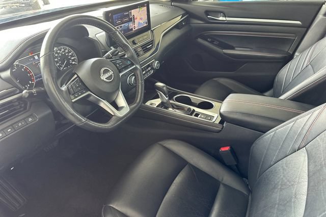 Used 2023 Nissan Altima 2.0 SR FWD image 10