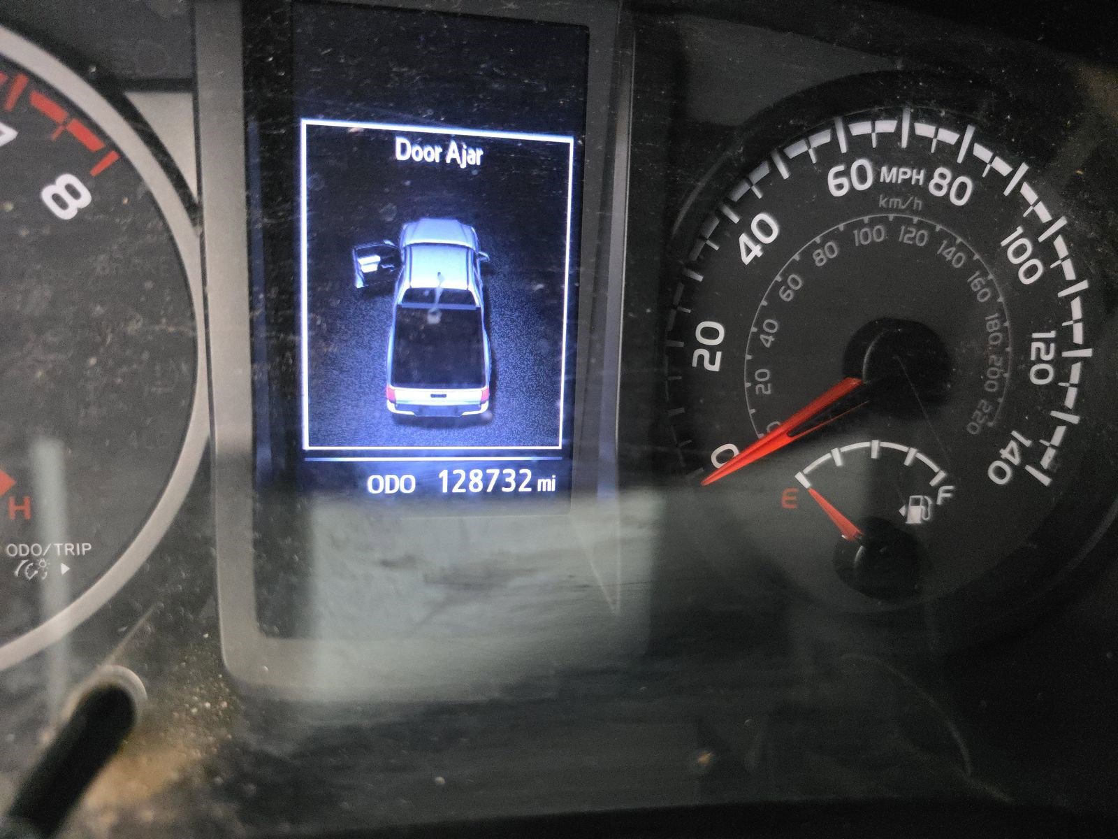 Used 2020 Toyota Tacoma SR AWD/4WD image 10