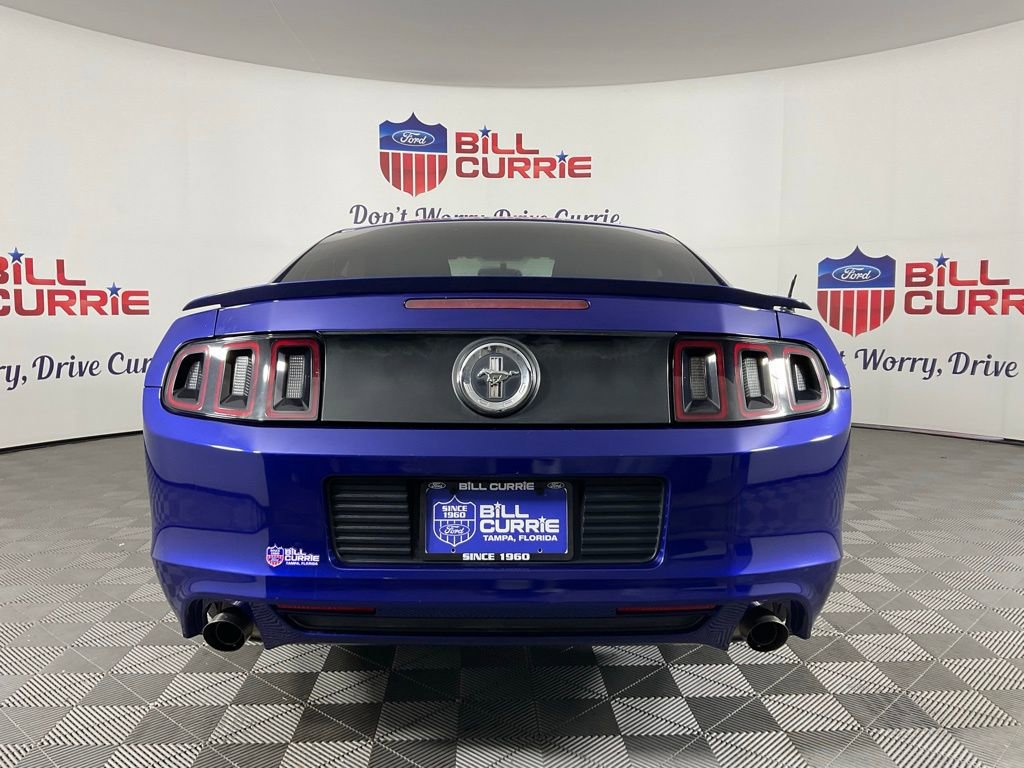 Used 2013 Ford Mustang Coupe image 4
