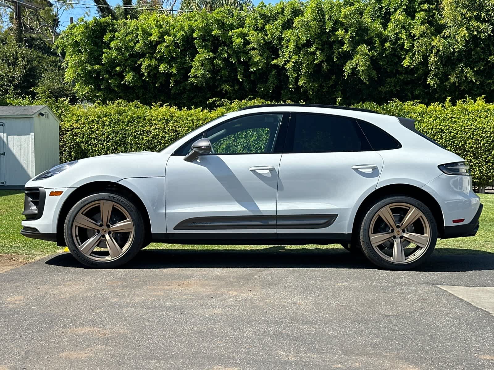 New 2026 Porsche Macan Turbo AWD/4WD image 2
