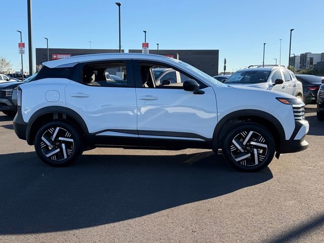 New 2026 Nissan Kicks SV w/ SV Premium Package FWD image 7