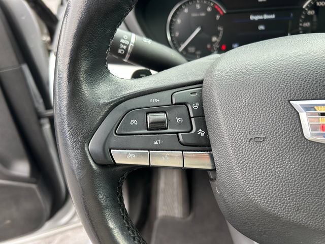 Used 2022 Cadillac XT4 Premium Luxury w/ Safety Alert Package AWD/4WD image 18