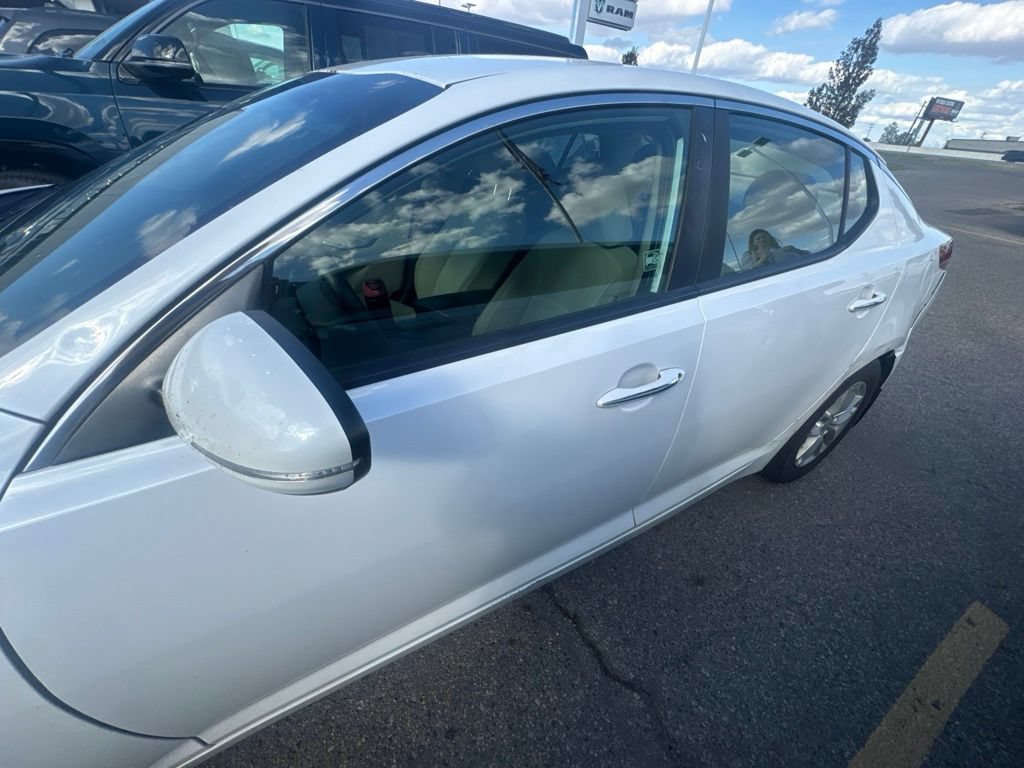 Used 2013 Kia Optima LX FWD image 7