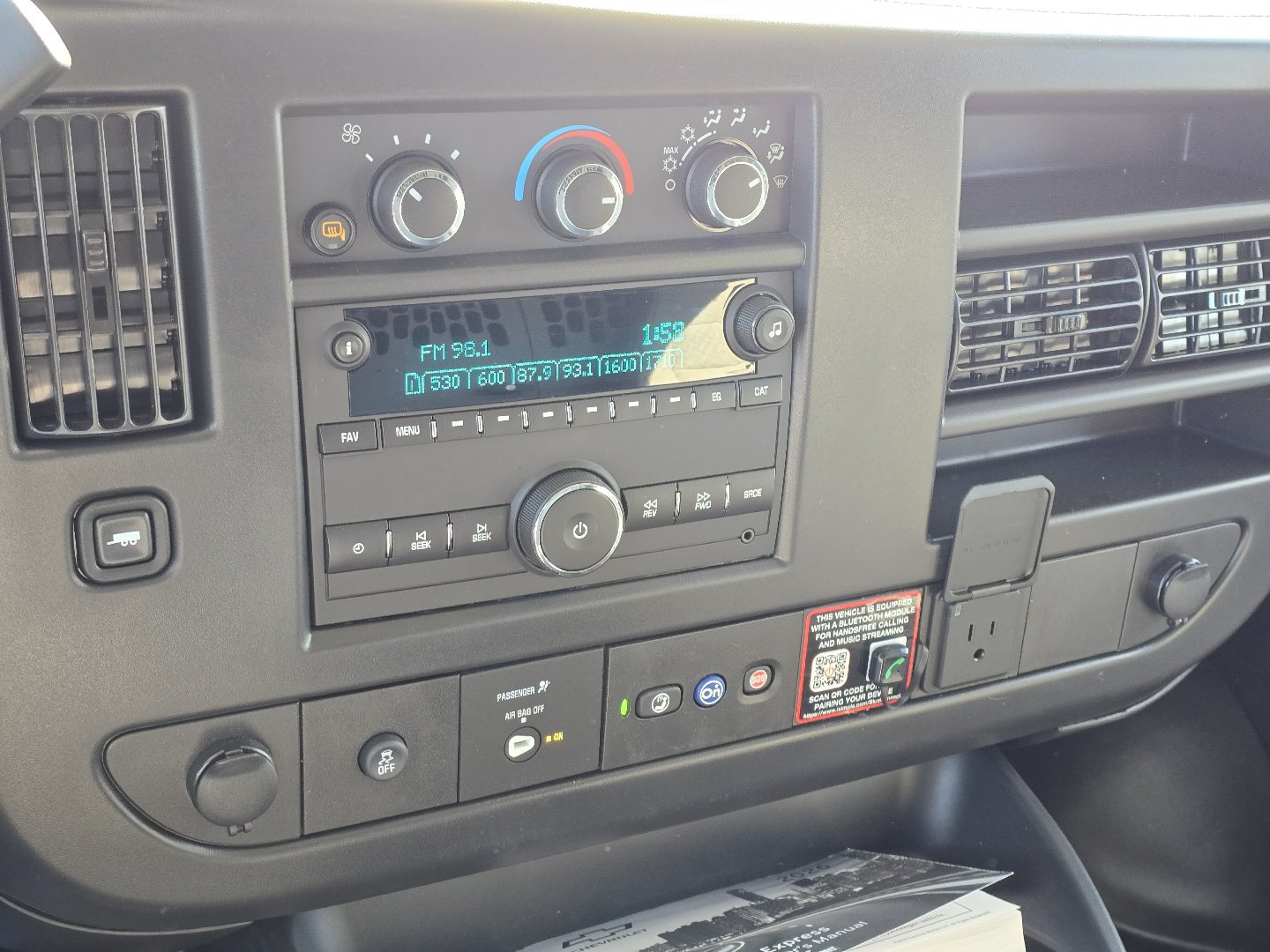 New 2026 Chevrolet Express 2500 Extended w/ Driver Convenience Package RWD image 15