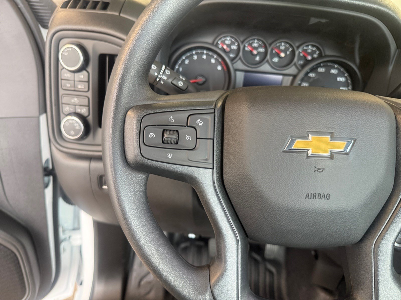 New 2026 Chevrolet Silverado 1500 W/T AWD/4WD image 19