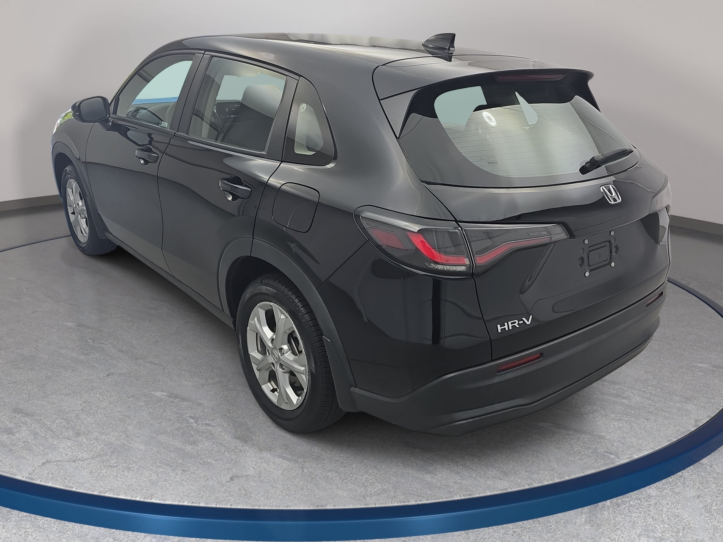 Used 2023 Honda HR-V LX image 7