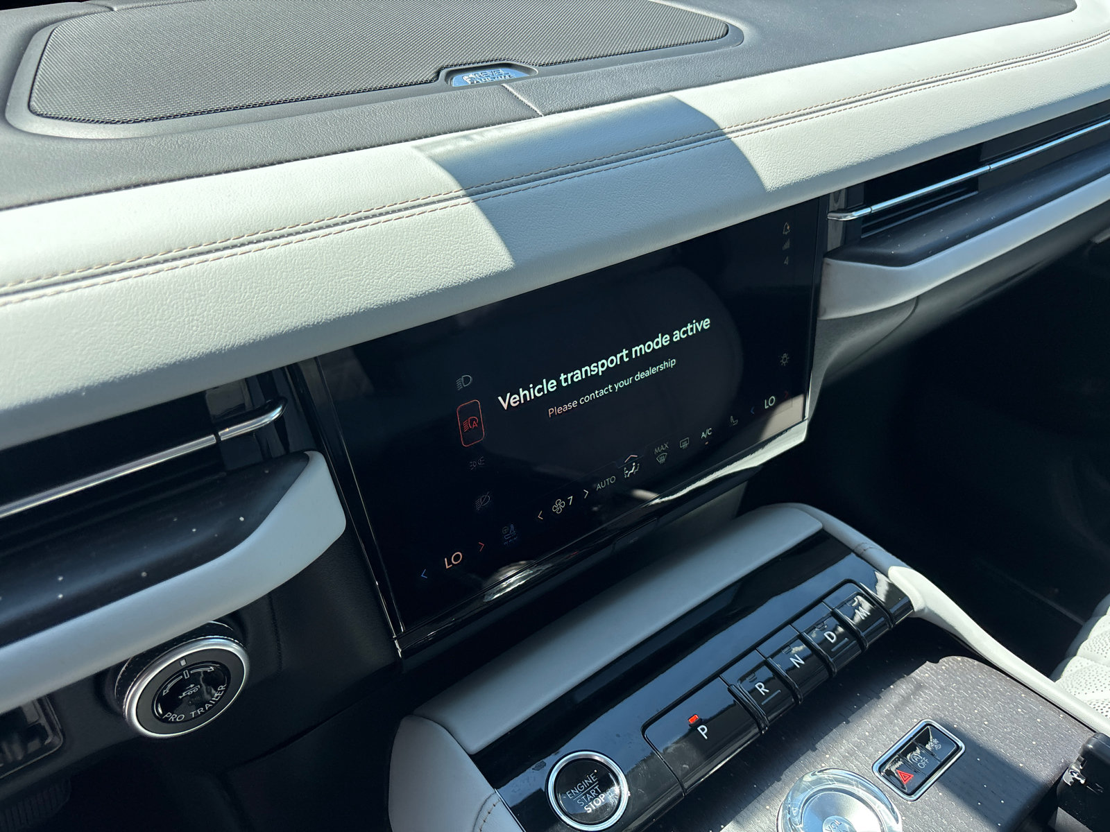 New 2026 Lincoln Navigator L Black Label AWD/4WD image 21