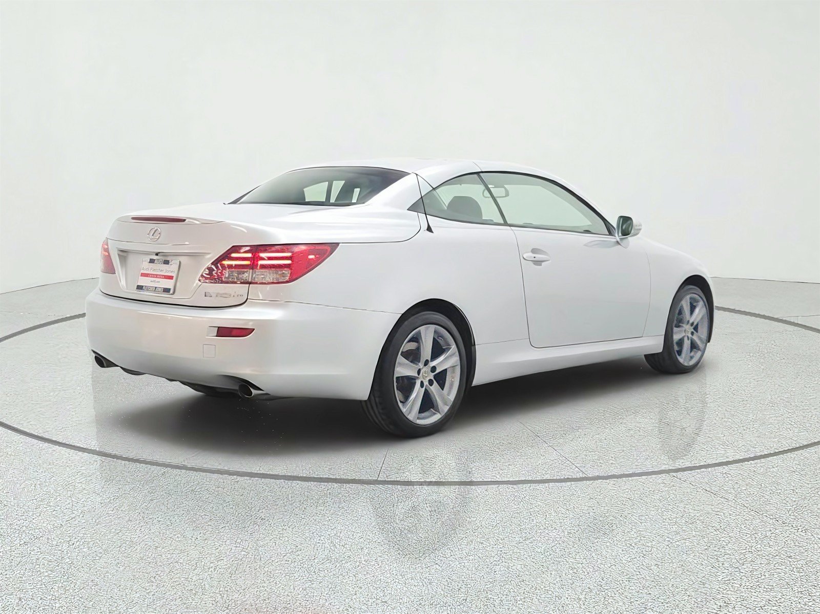Used 2015 Lexus IS 250C w/ Navigation System Package RWD image 5