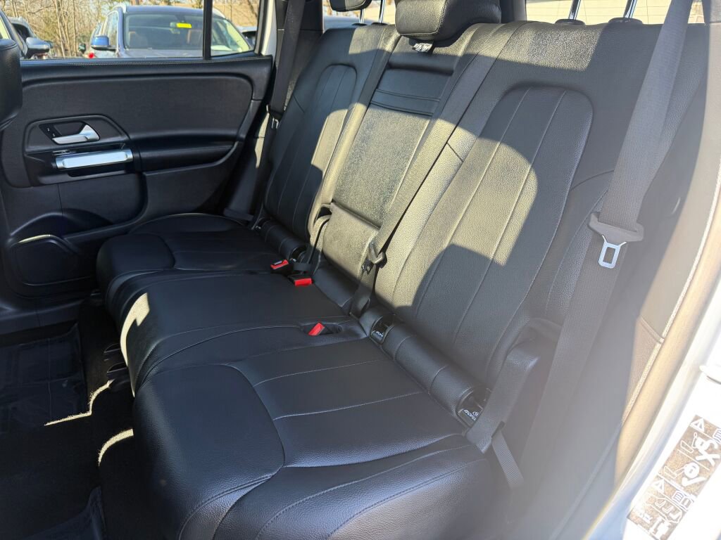 Used 2022 Mercedes-Benz GLB 250 4MATIC image 22