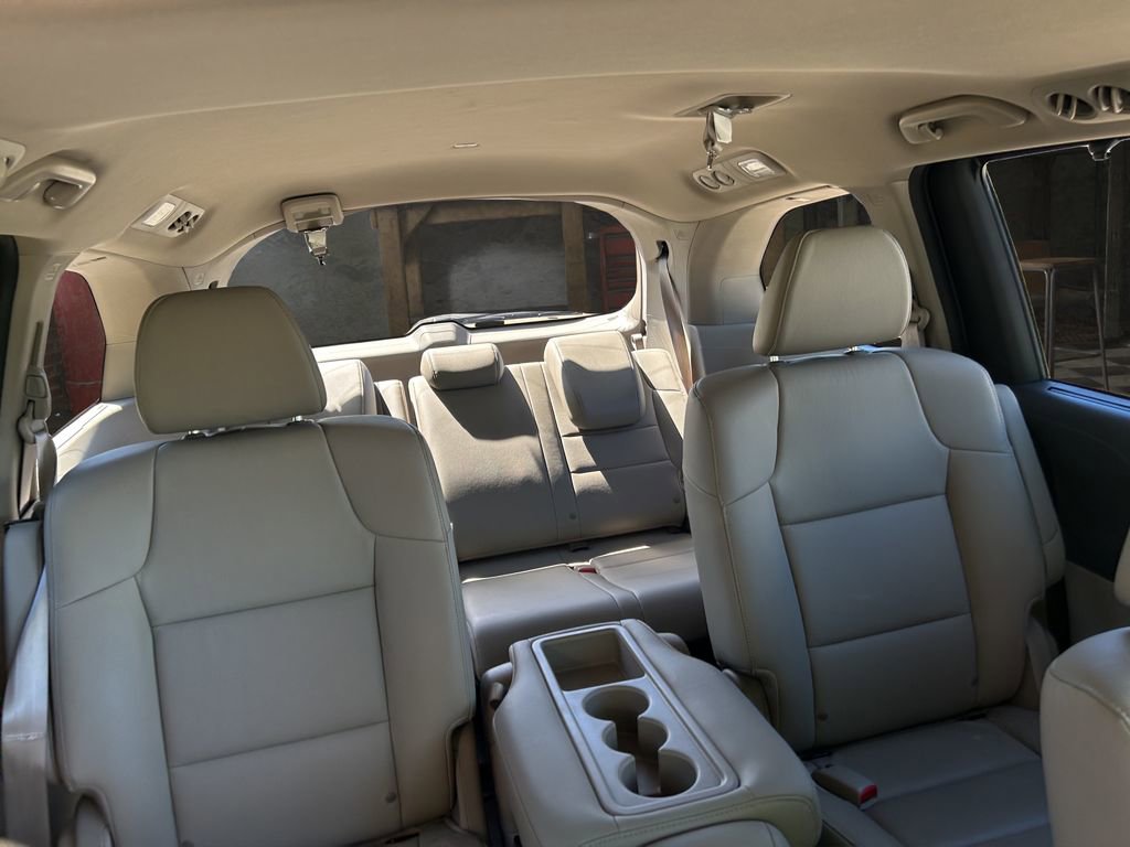 Used 2015 Honda Odyssey EX-L image 12