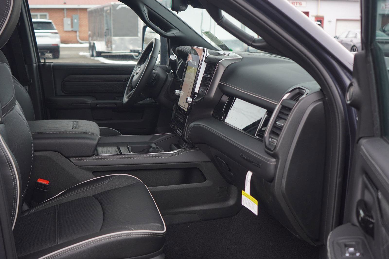 New 2026 RAM 3500 Limited image 27