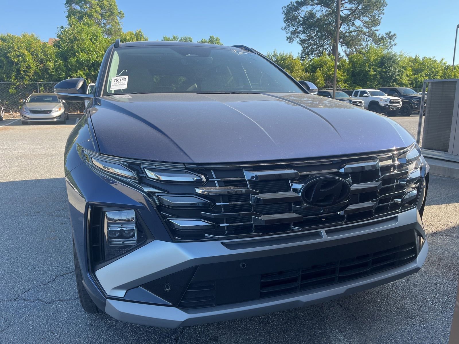 Used 2025 Hyundai Tucson Limited FWD image 1