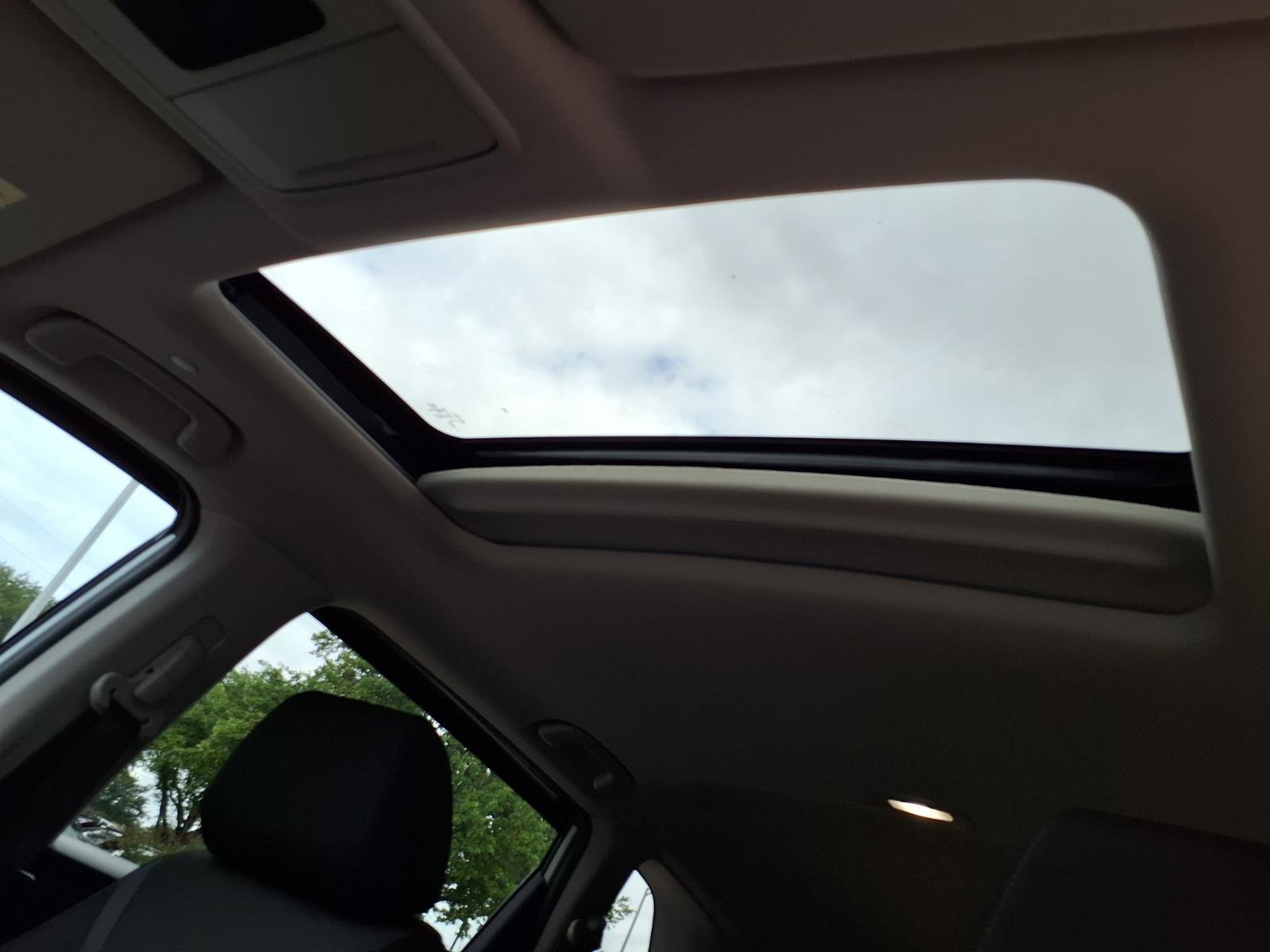 Used 2026 Honda CR-V EX image 5