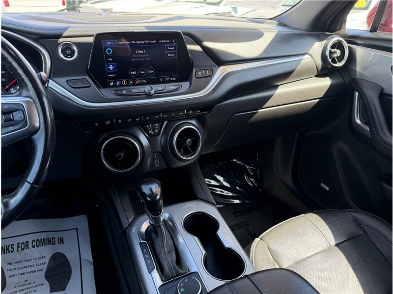 Used 2019 Chevrolet Blazer LT w/ Sound & Technology Package FWD image 42